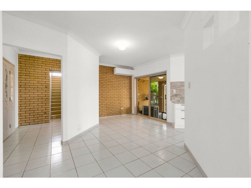 7 Nottingham Place, Highland Park QLD 4211