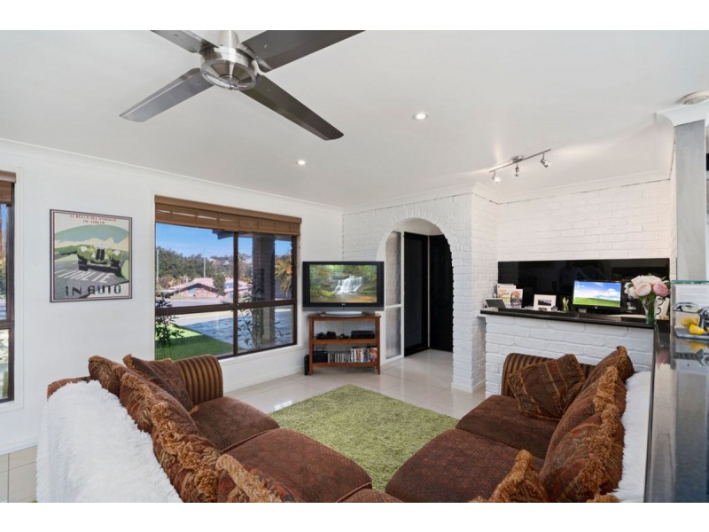 5 Farro Court, Carrara QLD 4211