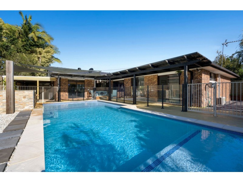 5 Farro Court, Carrara QLD 4211