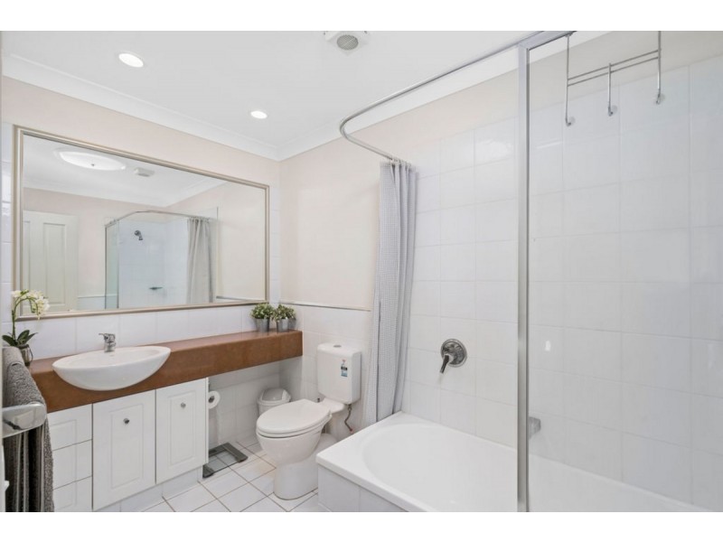 40/60-76 Caseys Road, Hope Island QLD 4212