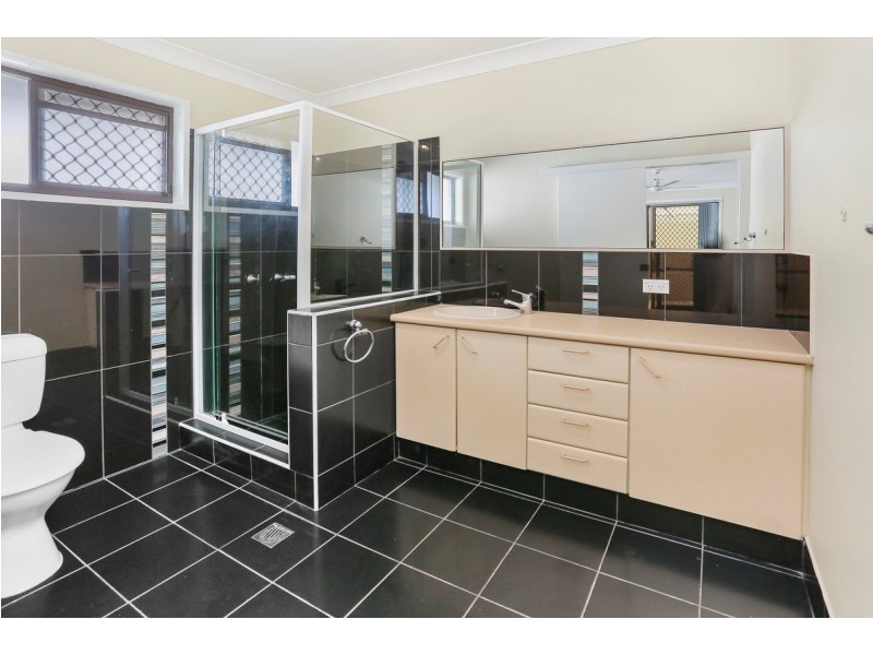 21 Murev Way,, Carrara QLD 4211