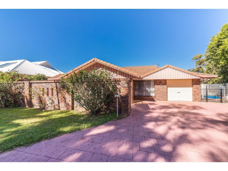 16 Bothwell Street, Robina QLD 4226