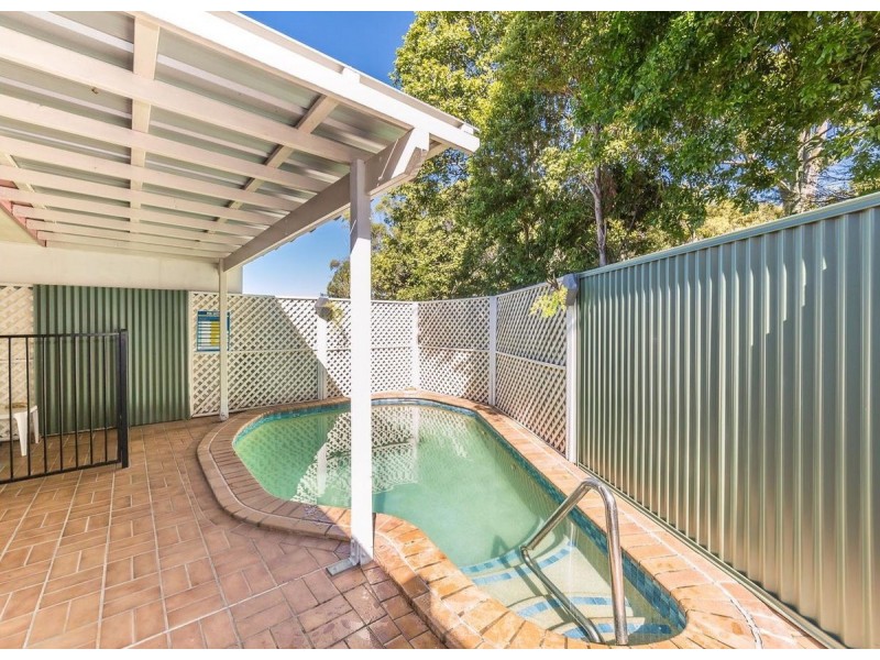 16 Bothwell Street, Robina QLD 4226