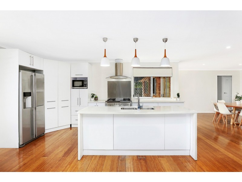 20 Hokitika Street, Broadbeach Waters QLD 4218