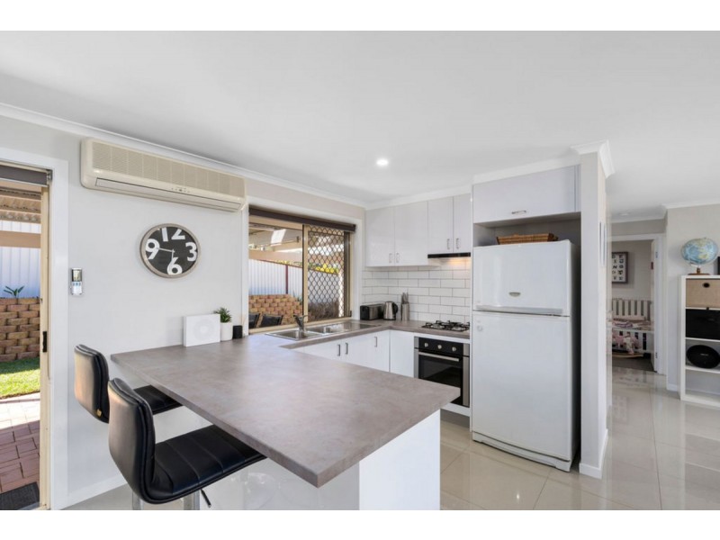 1 Bernadette Place, Highland Park QLD 4211
