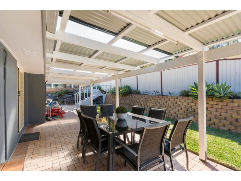 1 Bernadette Place, Highland Park QLD 4211