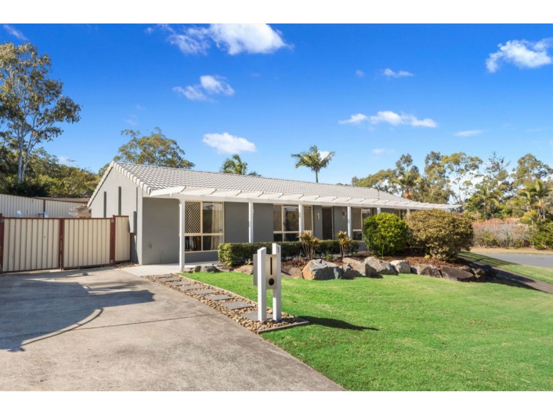 1 Bernadette Place, Highland Park QLD 4211