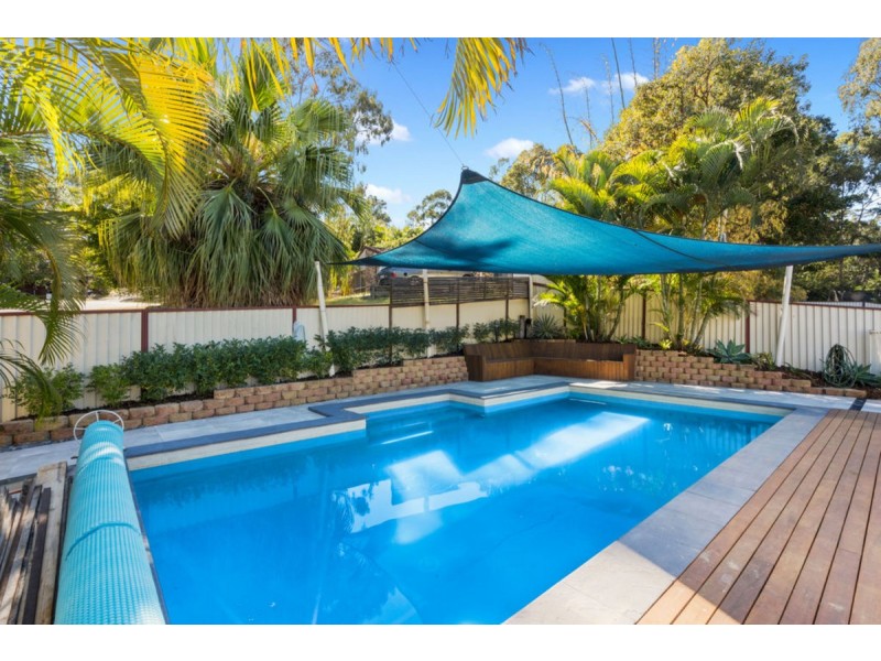 1 Bernadette Place, Highland Park QLD 4211