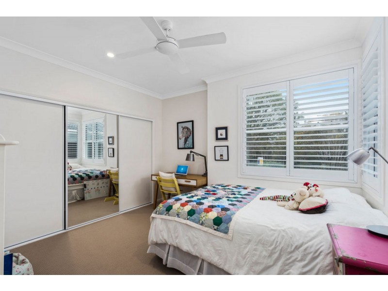 13 Elsemore Court, Carrara QLD 4211