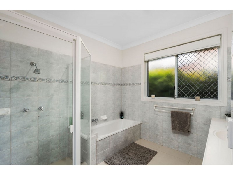 13 Elsemore Court, Carrara QLD 4211