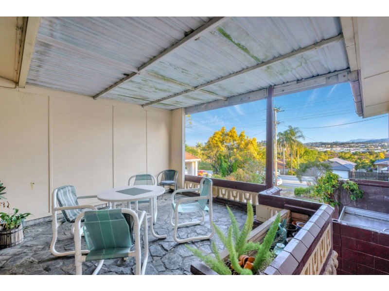 32 Nerang-Broadbeach Road, Nerang QLD 4211