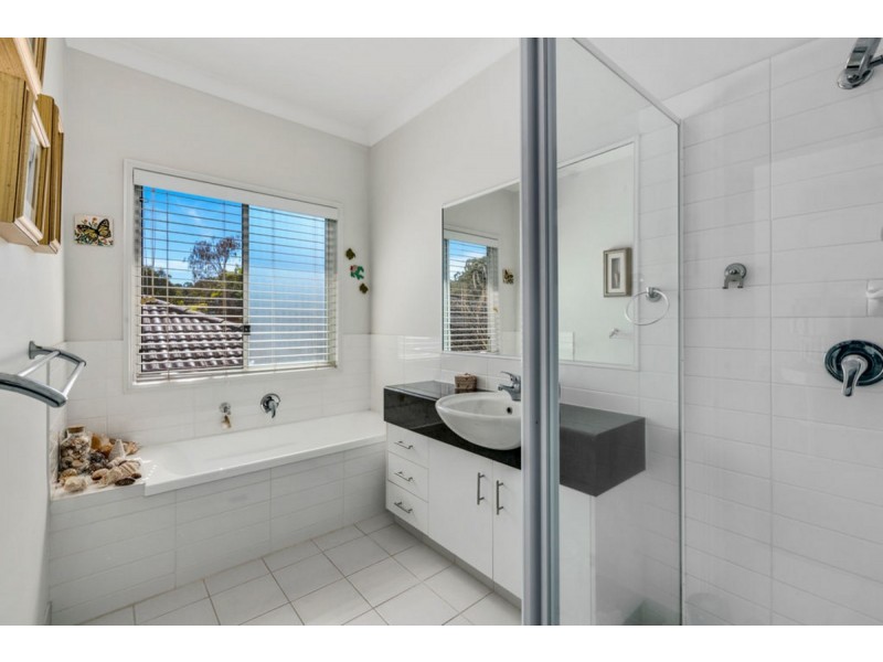 25 Silvereye Circuit, Gilston QLD 4211