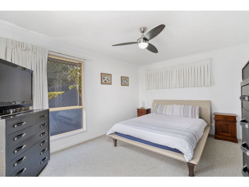 98A Explorers Way, Highland Park QLD 4211