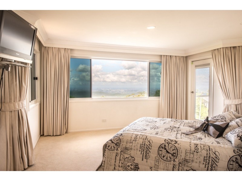 13 Jenyns Road, Tamborine Mountain QLD 4272
