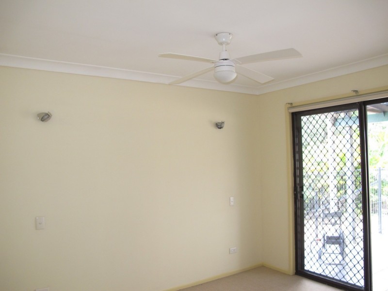 2/19 Guthrie Parade, Carrara QLD 4211