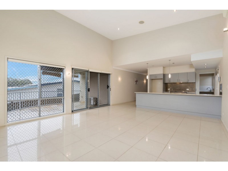 1/150 Johnston Street, Southport QLD 4215