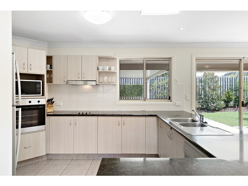 18 Peter Mills Drive, Gilston QLD 4211