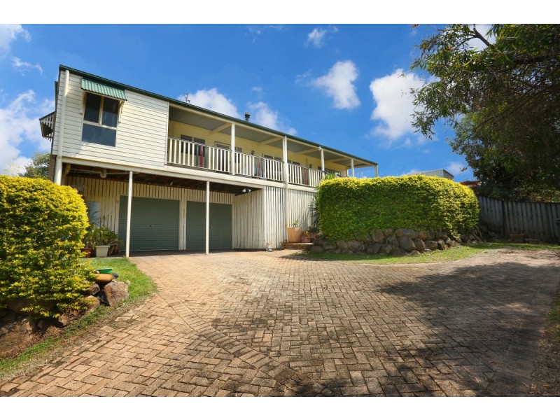 54 Pacific Pines Boulevard, Pacific Pines QLD 4211