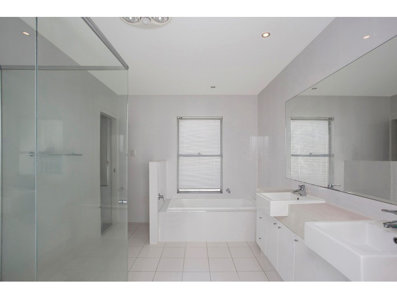 23/1 Boulton Drive, Nerang QLD 4211