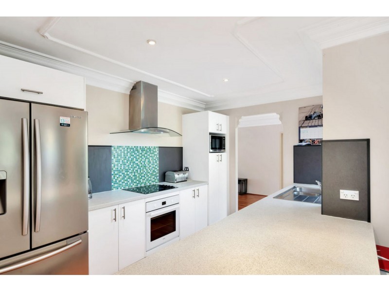 17 Kilmarnock Close, Highland Park QLD 4211