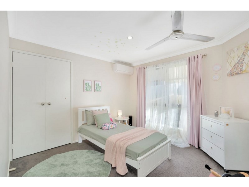 28 Hastings Crescent, Carrara QLD 4211