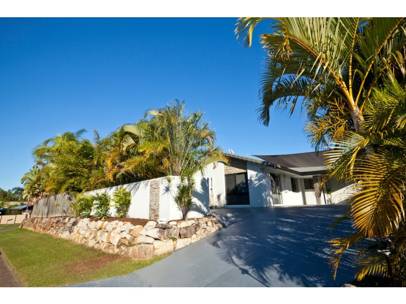 12 Alexander Drive, Highland Park QLD 4211