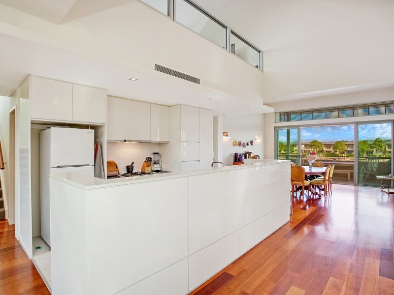 2/802 Glades Drive, Robina QLD 4226