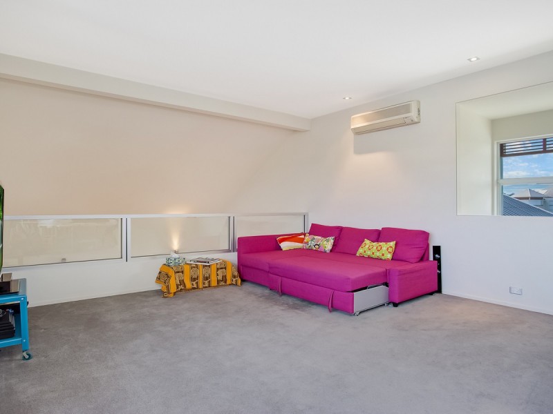 2/802 Glades Drive, Robina QLD 4226