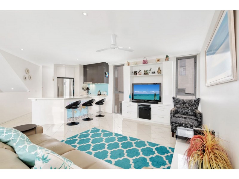 68/5074 Emerald Island Drive, Carrara QLD 4211