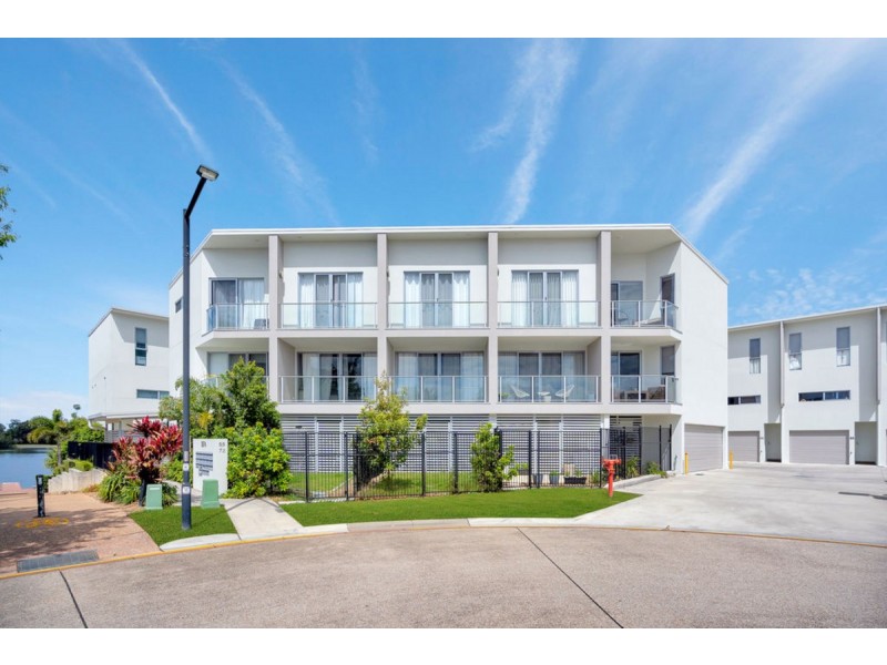 68/5074 Emerald Island Drive, Carrara QLD 4211