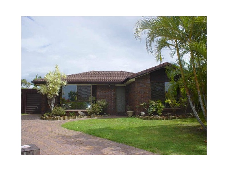 19 Cambridge Street, Carrara QLD 4211