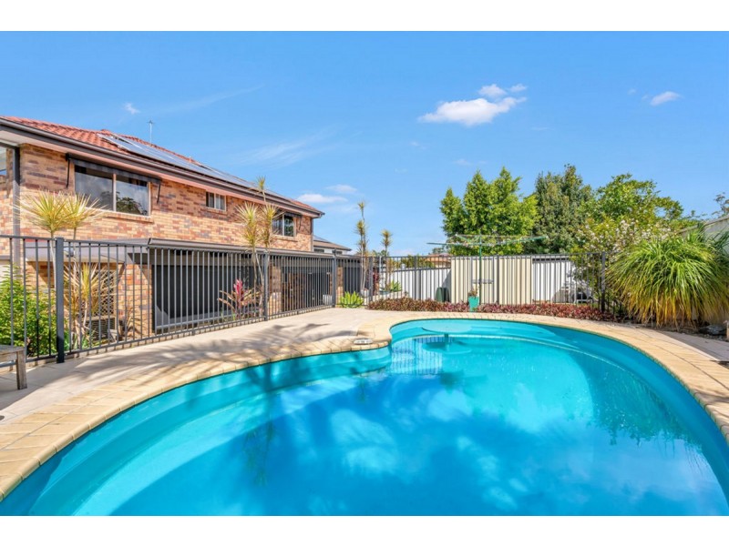 4 Mercure Place, Highland Park QLD 4211