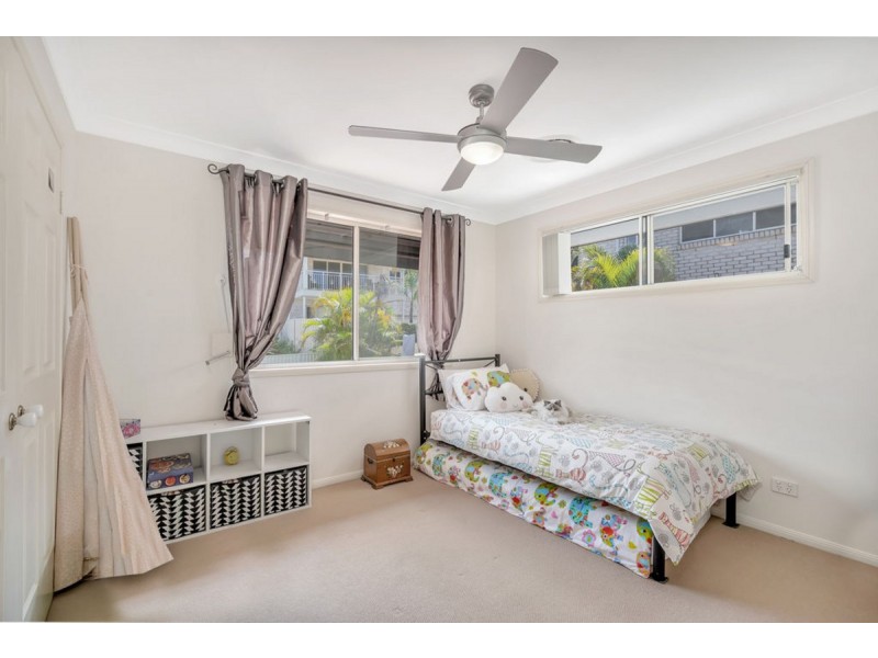4 Mercure Place, Highland Park QLD 4211