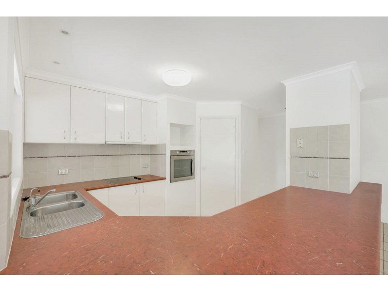2 Lawnhill Drive, Nerang QLD 4211