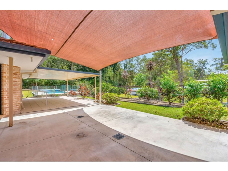 2 Lawnhill Drive, Nerang QLD 4211