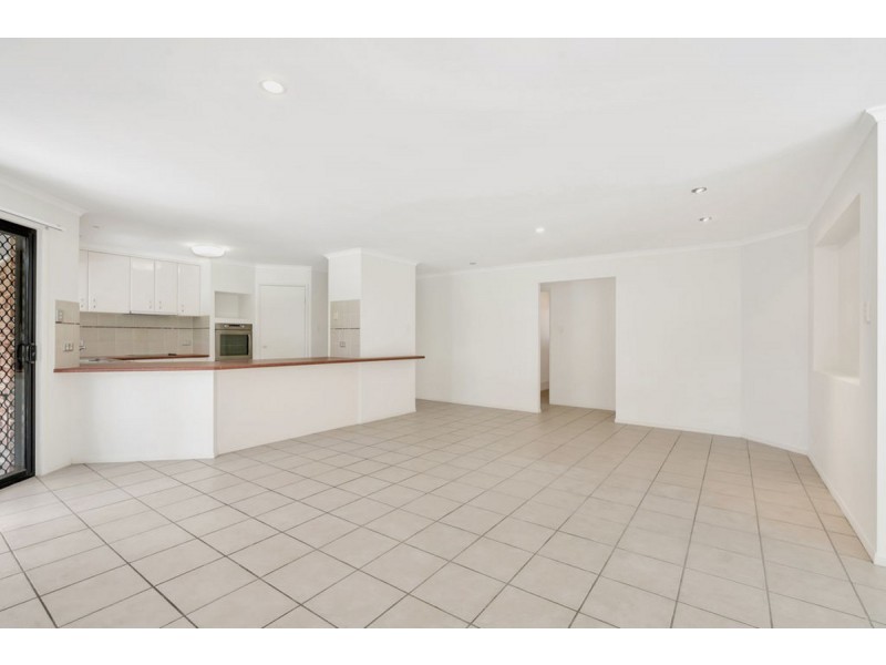 2 Lawnhill Drive, Nerang QLD 4211