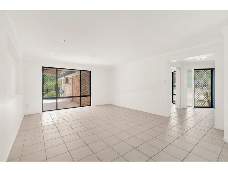 2 Lawnhill Drive, Nerang QLD 4211