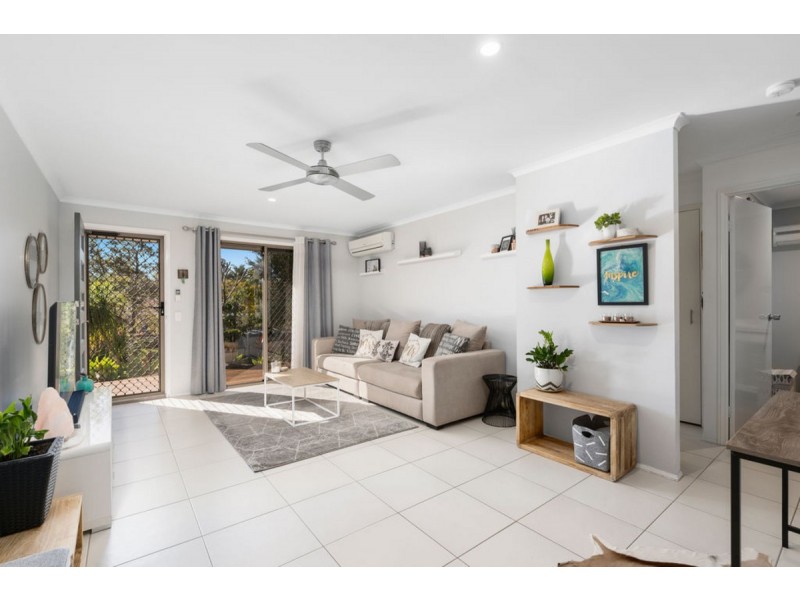 2/12 Ogilvie Crescent, Nerang QLD 4211