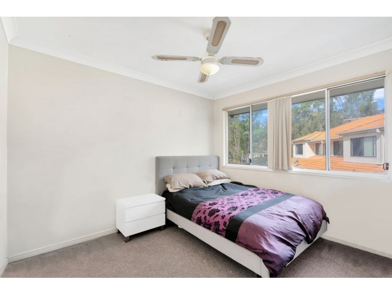 44/74 Universal Street, Pacific Pines QLD 4211