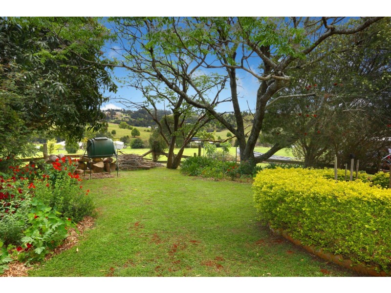 27 Lilac Tree Court, Beechmont QLD 4211