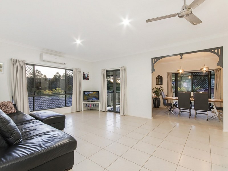 8 Parrot Court, Gilston QLD 4211