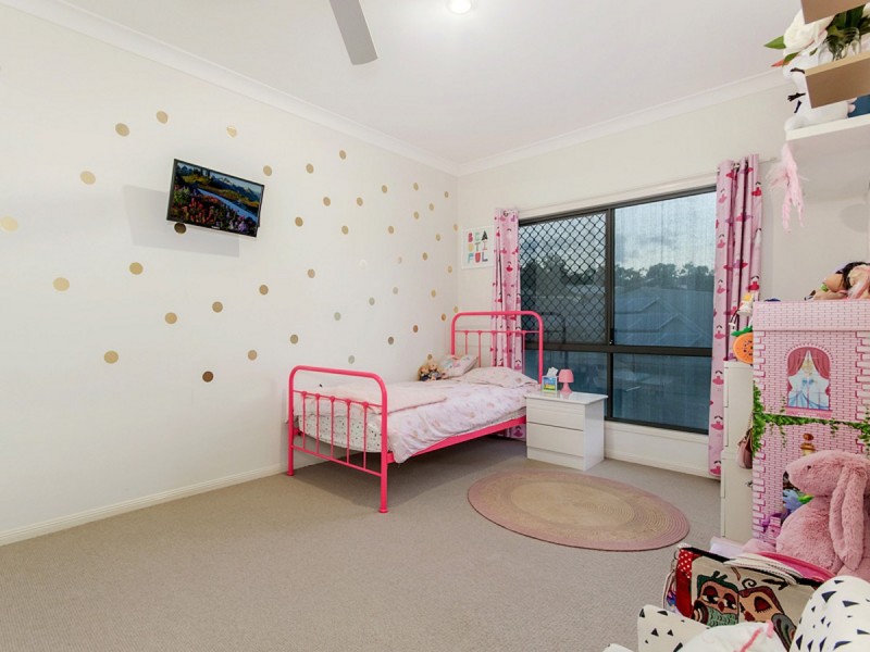 8 Parrot Court, Gilston QLD 4211