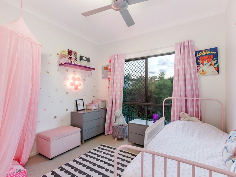 8 Parrot Court, Gilston QLD 4211