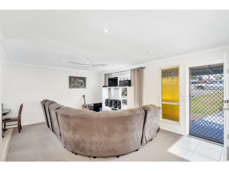 7 Windsor Place, Molendinar QLD 4214