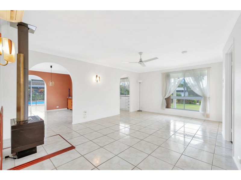 2 Crocus Way, Gaven QLD 4211