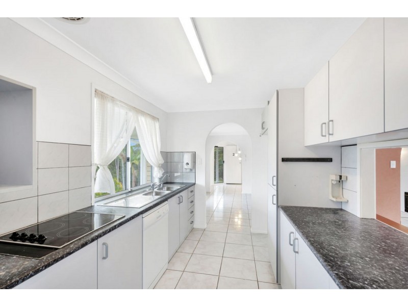 2 Crocus Way, Gaven QLD 4211