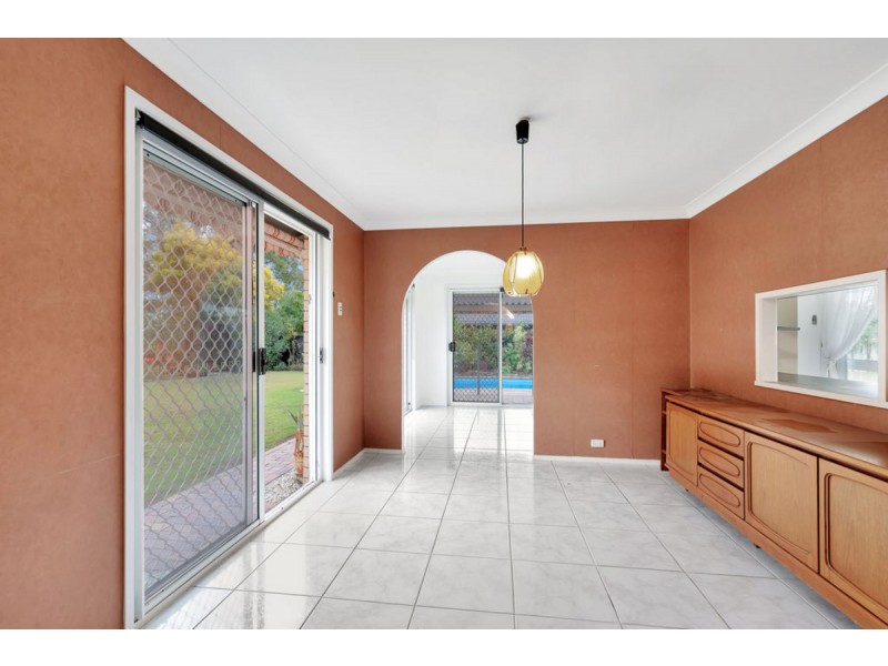 2 Crocus Way, Gaven QLD 4211