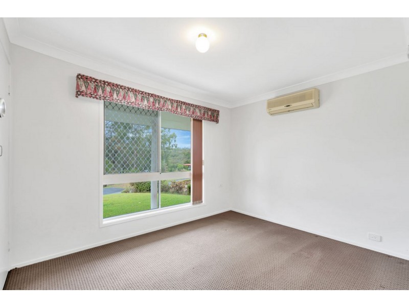 2 Crocus Way, Gaven QLD 4211