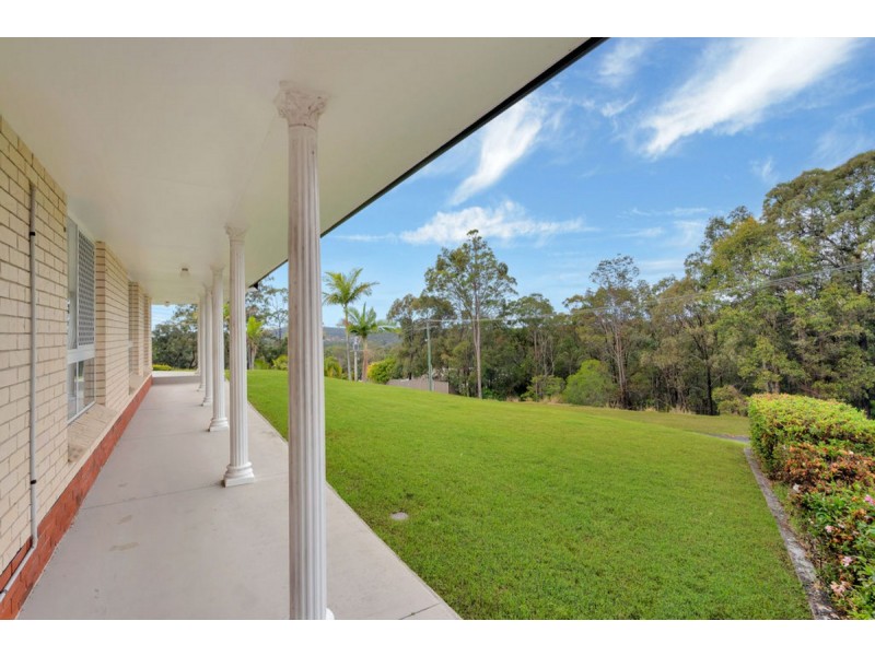 2 Crocus Way, Gaven QLD 4211