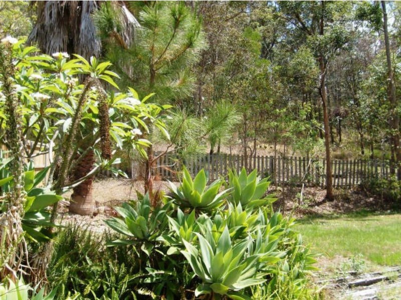 13 Mataranka Drive, Worongary QLD 4213